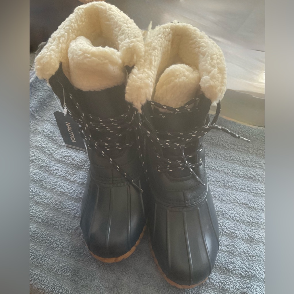 Nautica Navy Blue Duck Boots Size 9, Nwt